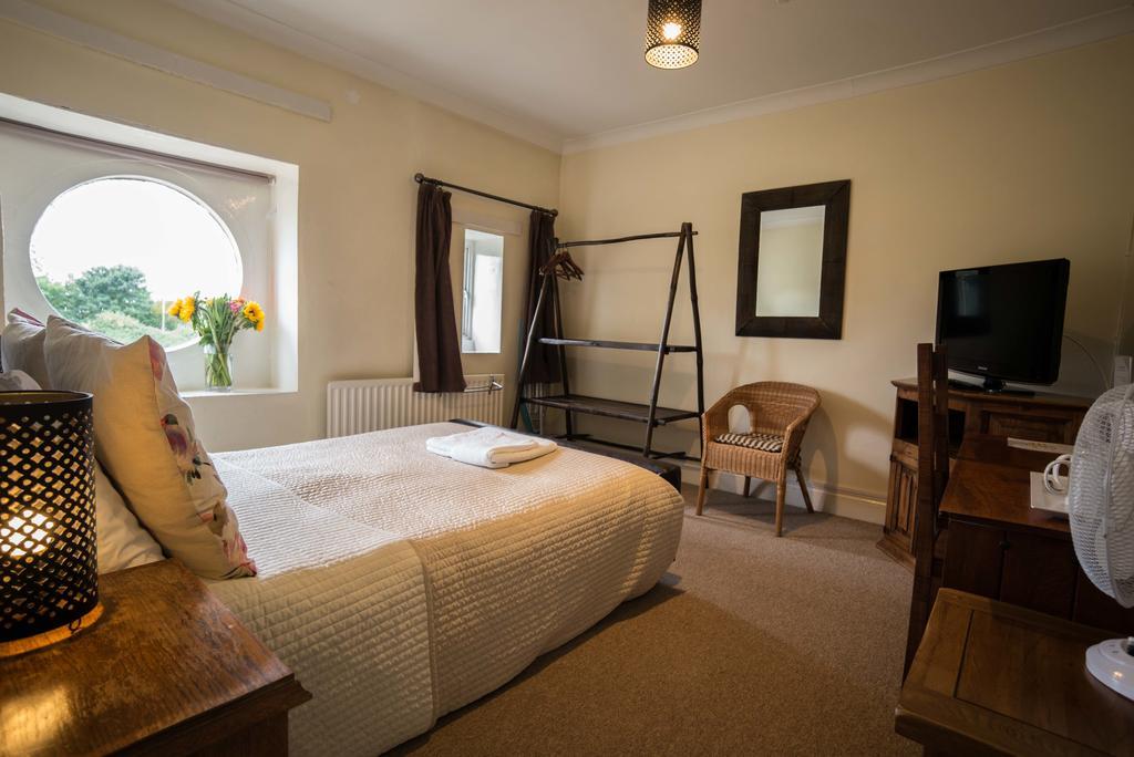 The Coach House Bed & Breakfast Winterbourne Eksteriør bilde